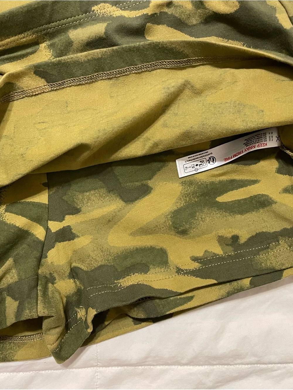 Urban Outfitters Camo Print Mini Skirt - Picture 6 of 7